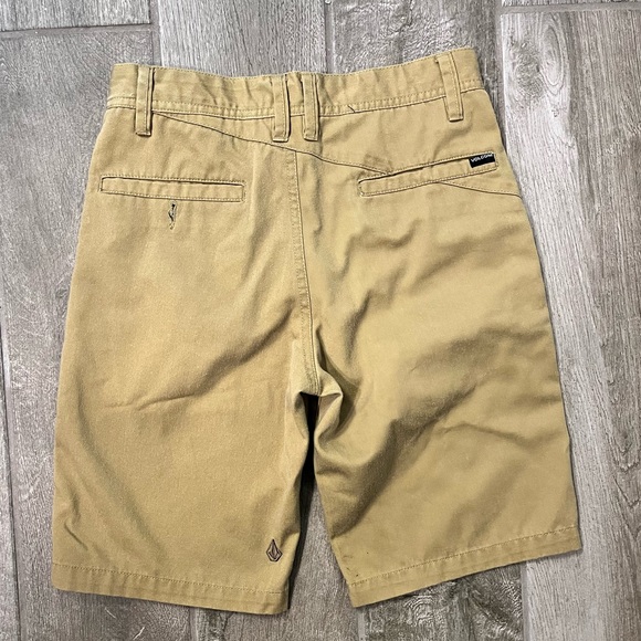 Volcom Khaki Shorts • YOUTH BOYS • SIZE 26 - Picture 5 of 7